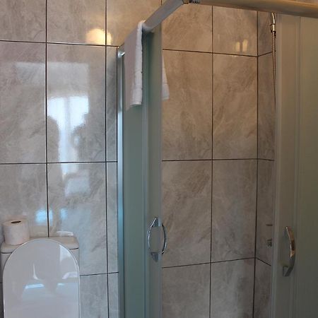 Silver Continent Hostel Сіліврі Екстер'єр фото