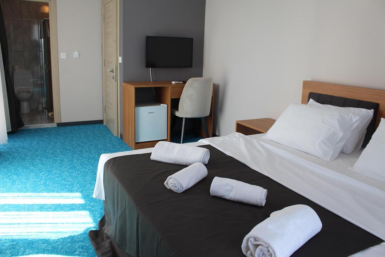Silver Continent Hostel Сіліврі Екстер'єр фото